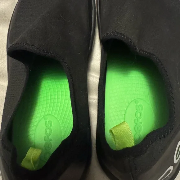 OOFOS OMG EZEE RECOVERY SLIP ONS SIZE 8.5 NWOT - Picture 5 of 6